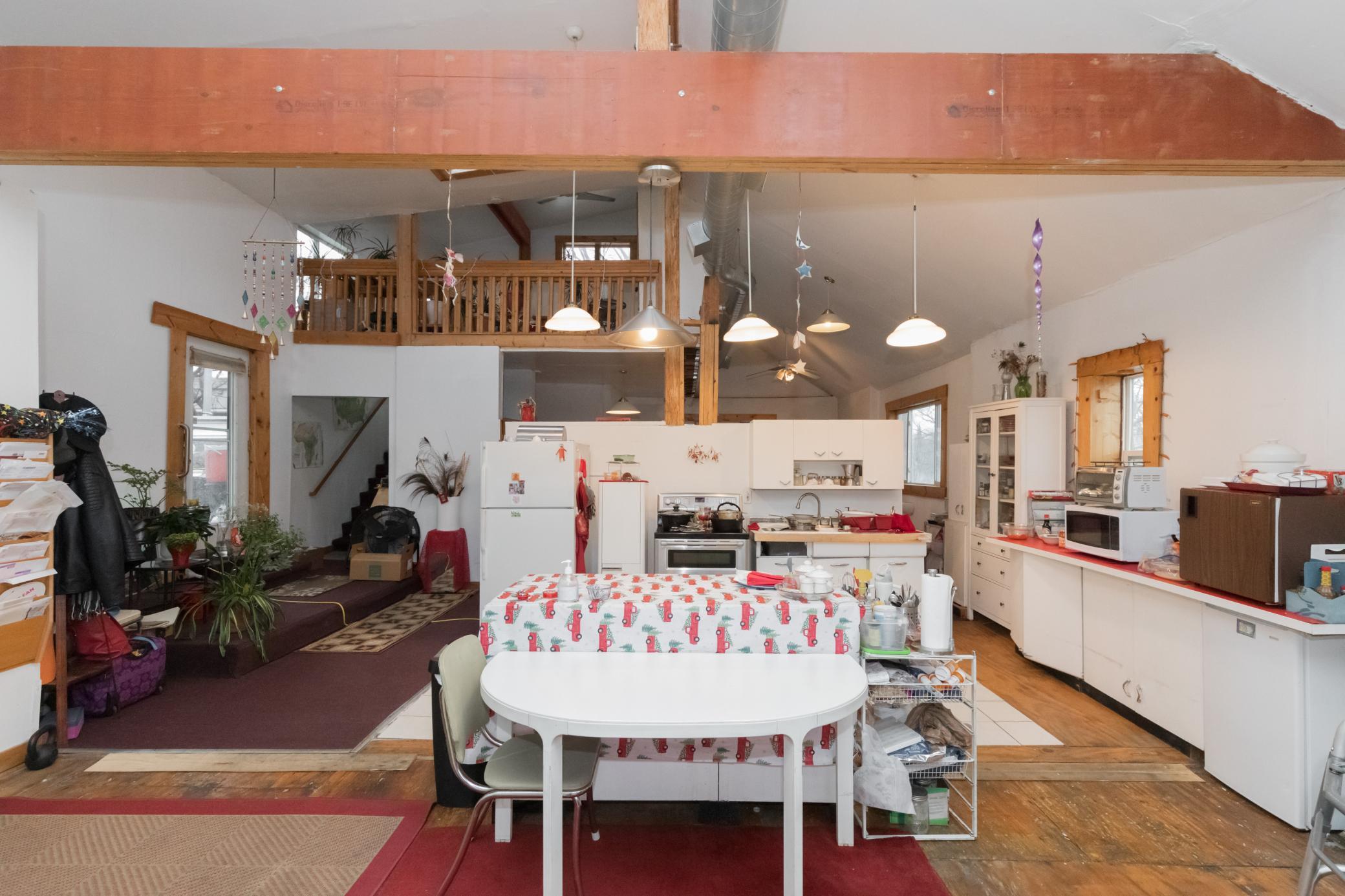 Current Owners - Large Studio