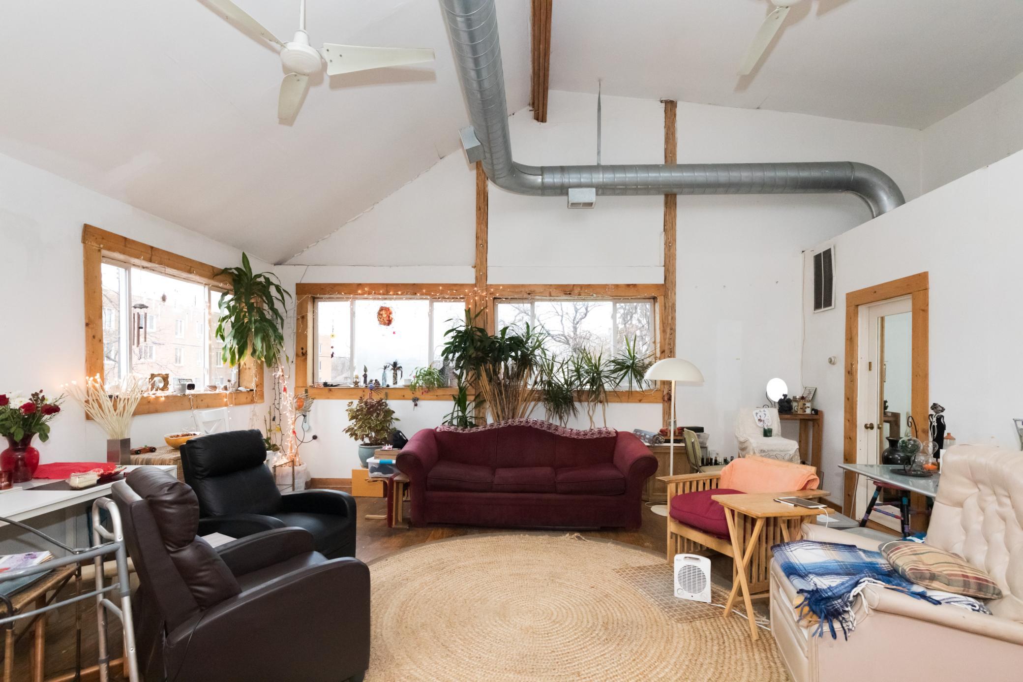 Current Owners - Large Studio