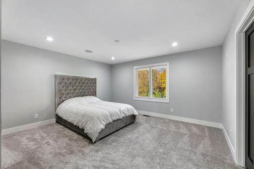 19138 81st Place N, Maple Grove, MN 55311