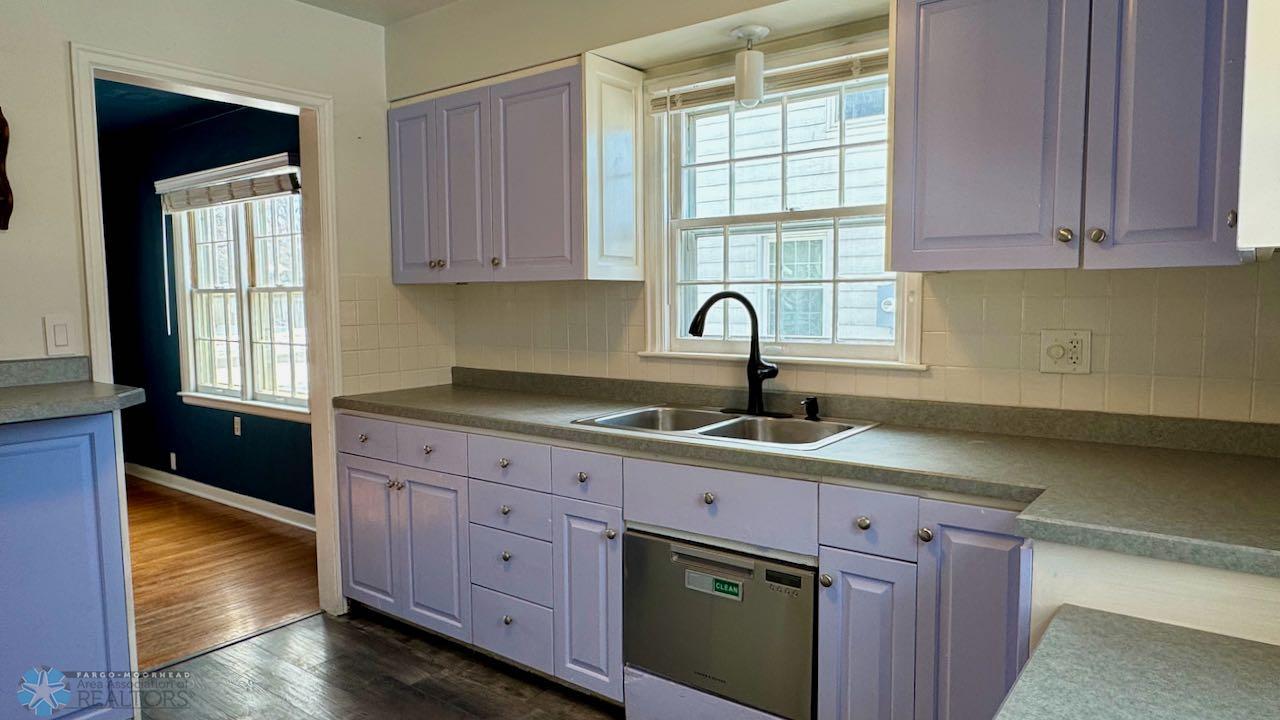 (11) Kitchen.jpeg