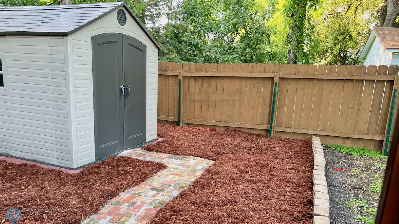 (36) Shed (summer photo).jpeg