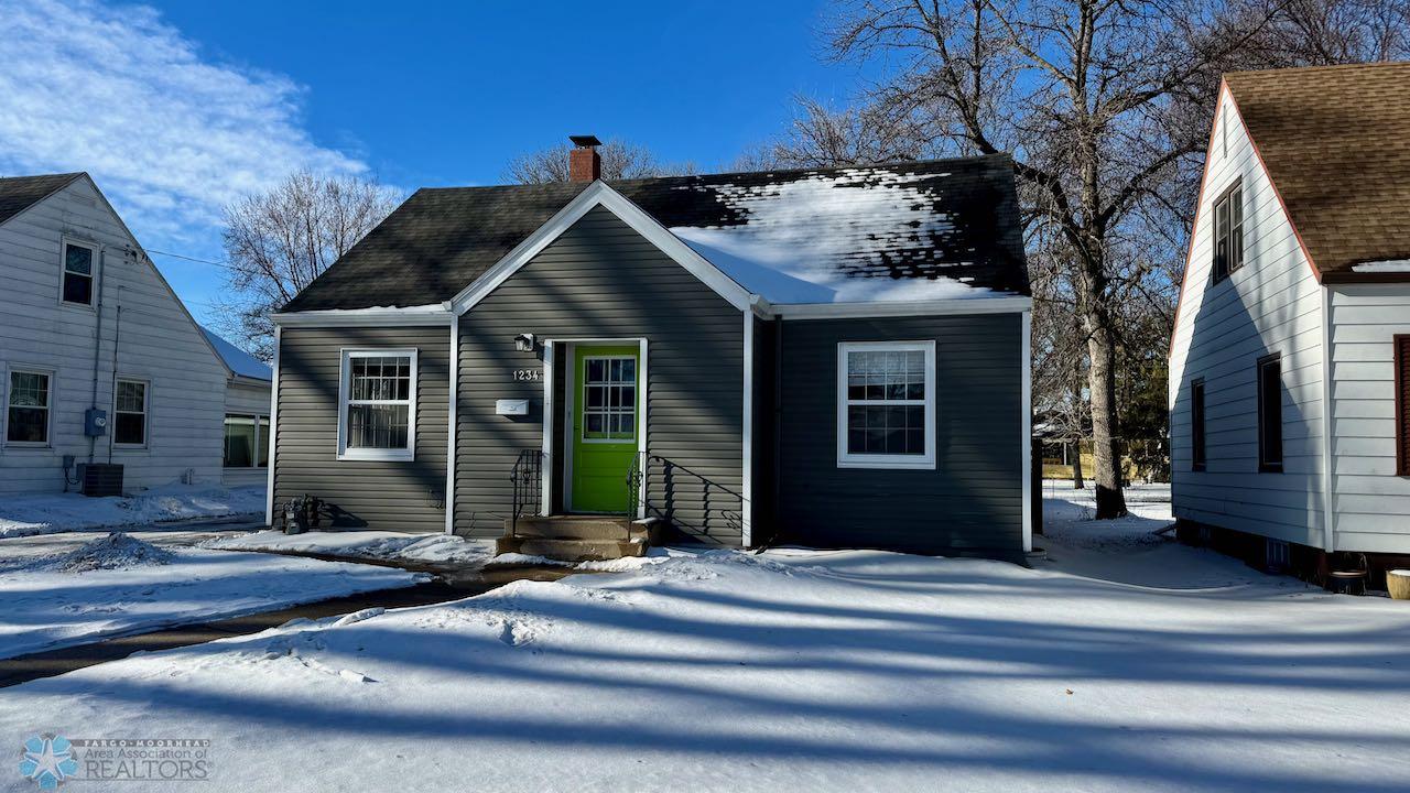 (3) Front of Home.jpeg