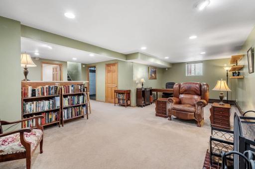 5352 Columbus Avenue, Minneapolis, MN 55417