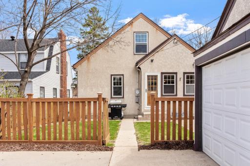 5352 Columbus Avenue, Minneapolis, MN 55417