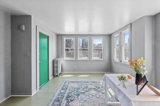 07_4532_43rd_Ave_S7_mls.jpg