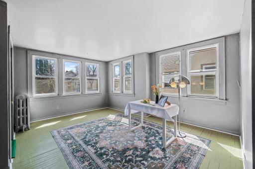 05_4532_43rd_Ave_S5_mls.jpg