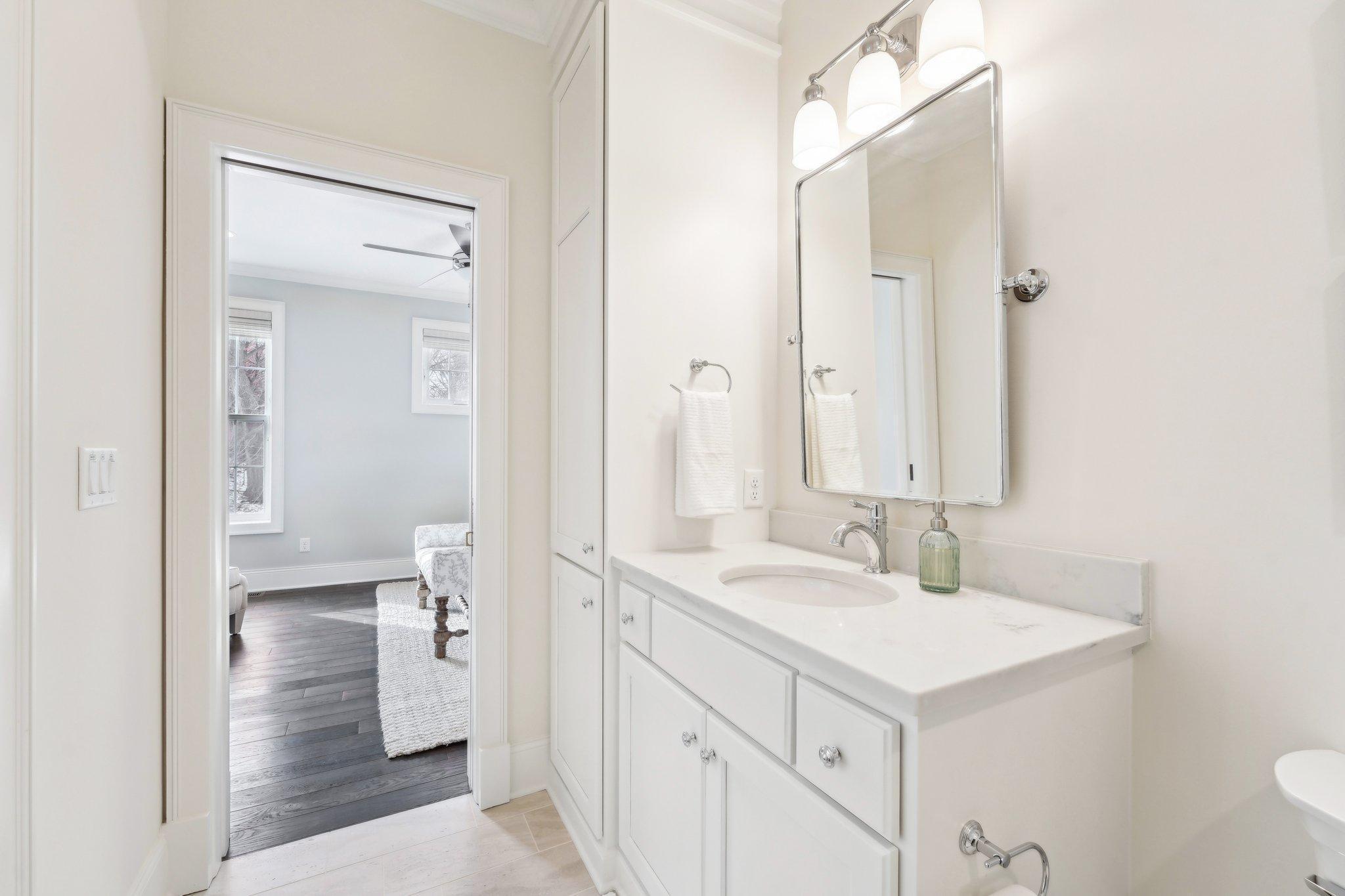 46-web-or-mls-Willow Ln-052.jpg