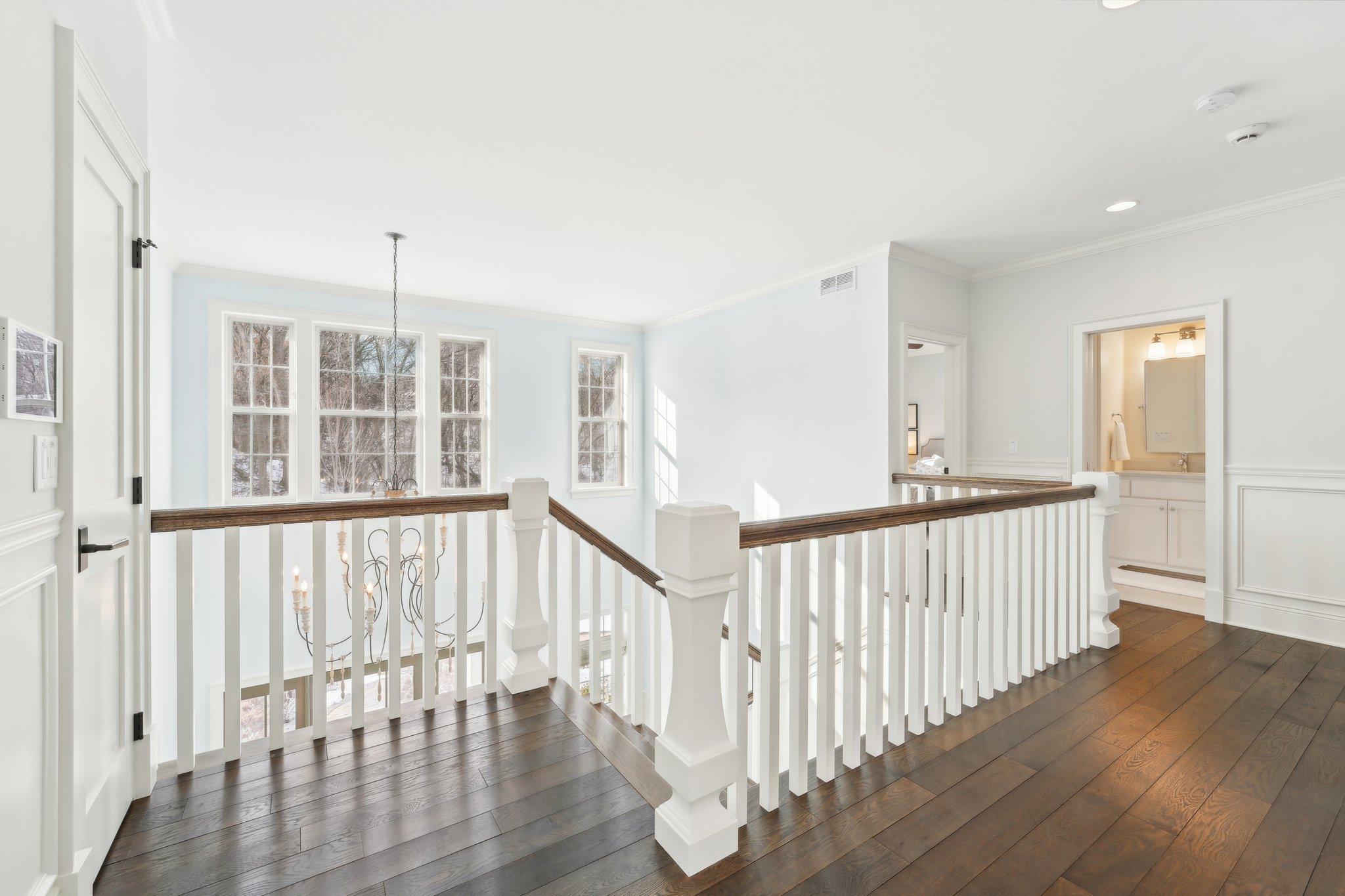 32-web-or-mls-Willow Ln-038.jpg