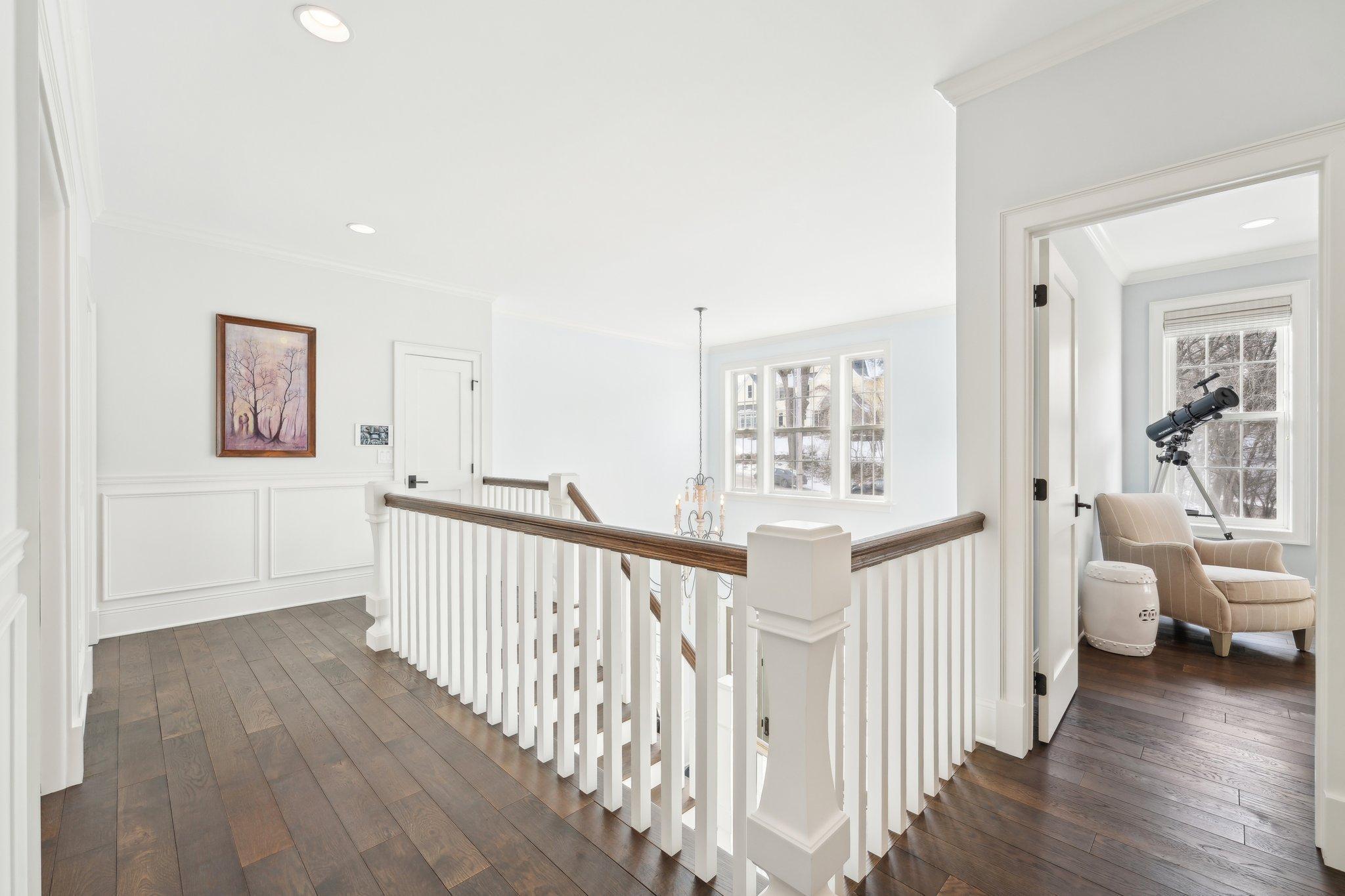 33-web-or-mls-Willow Ln-039.jpg