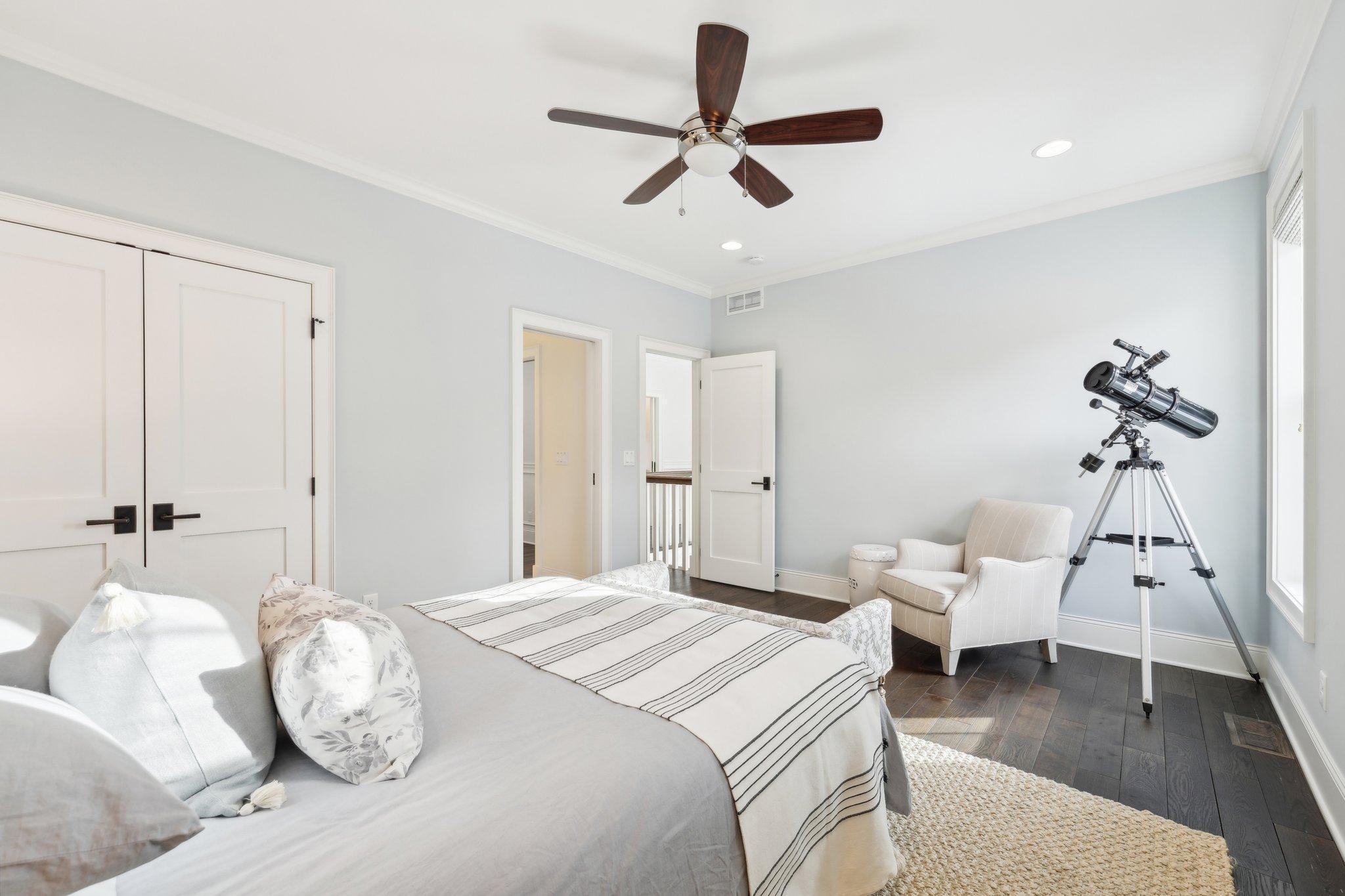 44-web-or-mls-Willow Ln-050.jpg