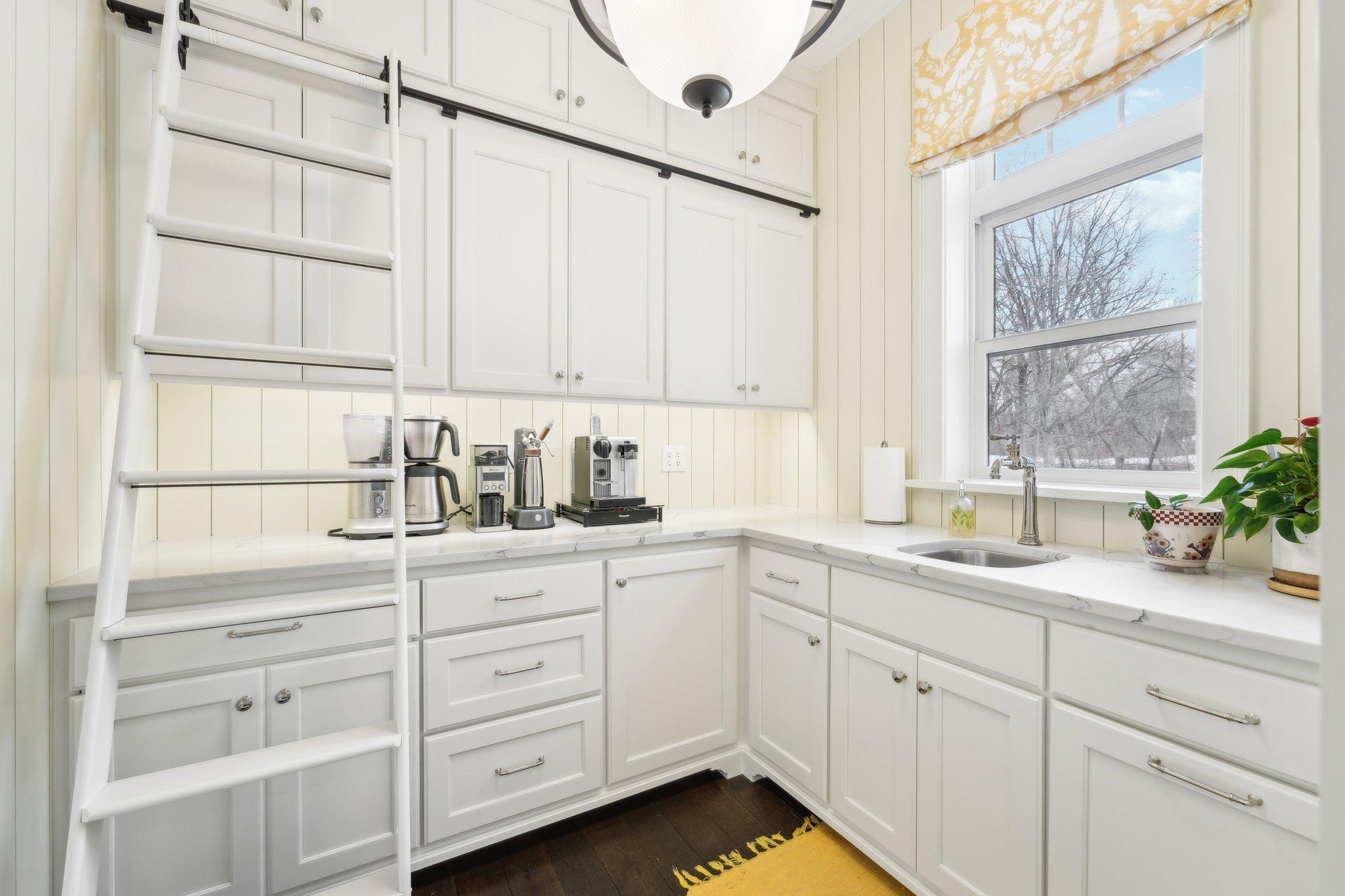 29-web-or-mls-Willow Ln-035.jpg