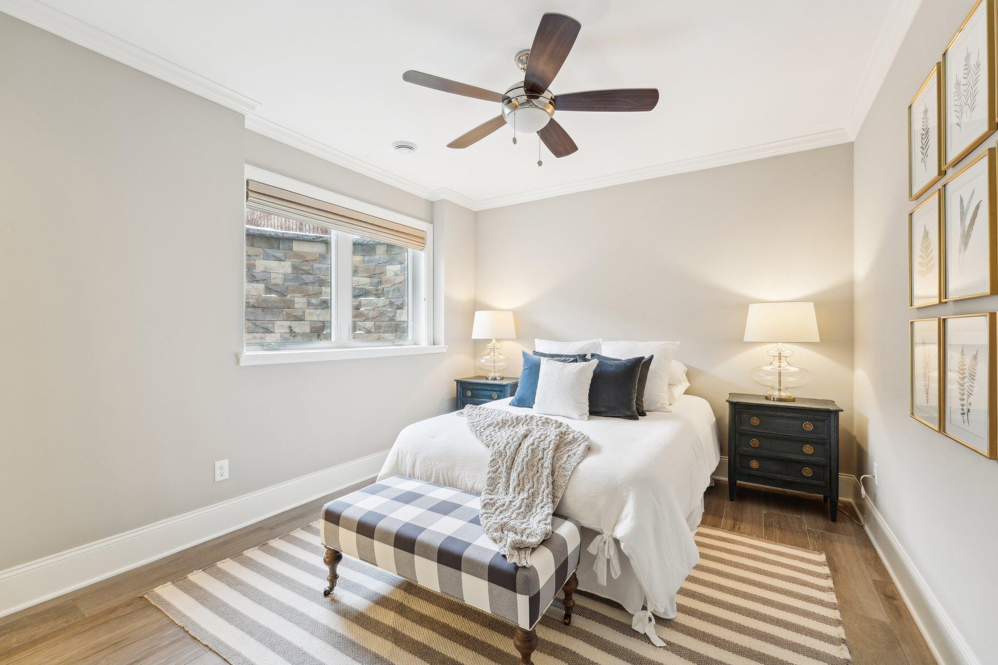 60-web-or-mls-Willow Ln-062.jpg