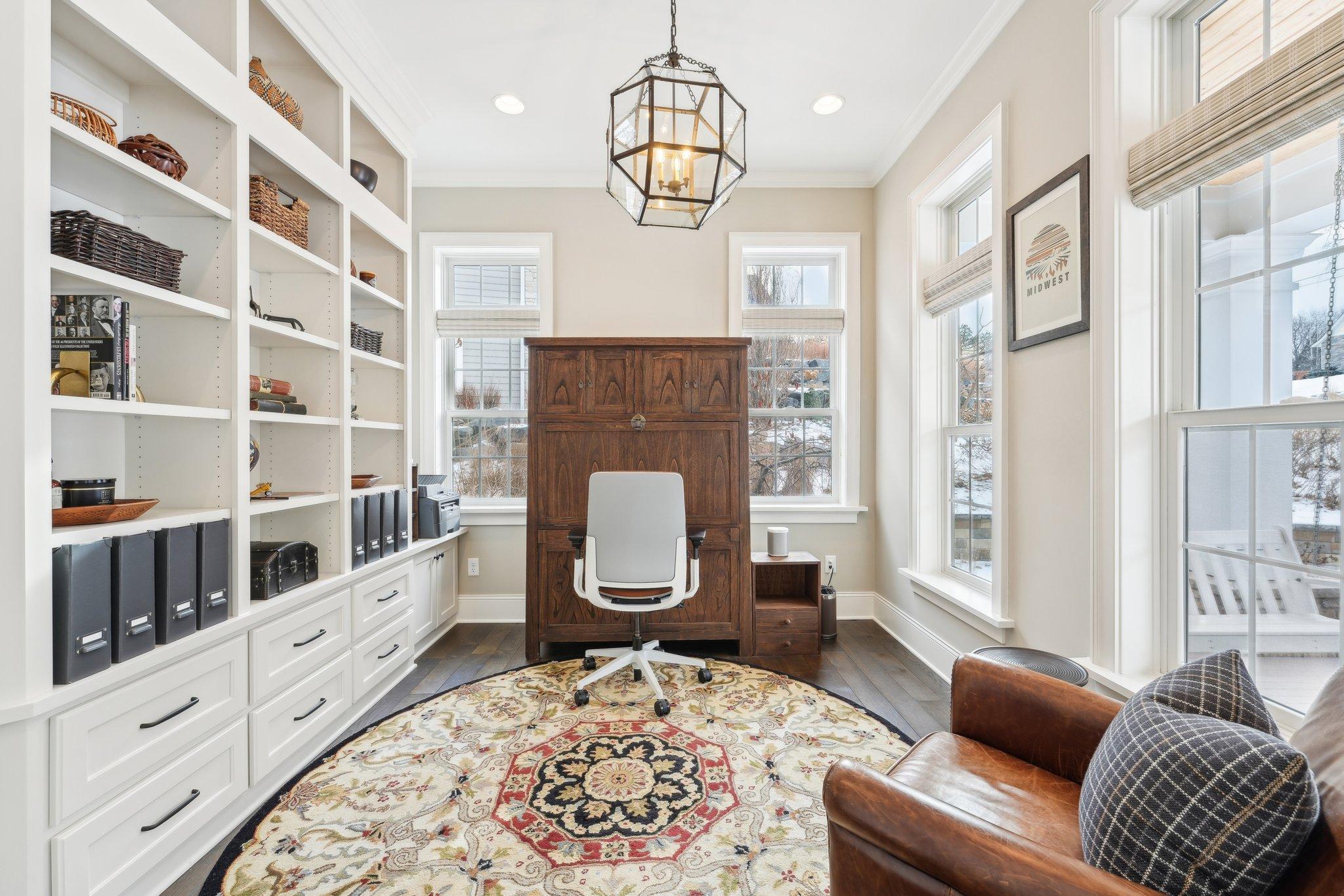 23-web-or-mls-Willow Ln-029.jpg