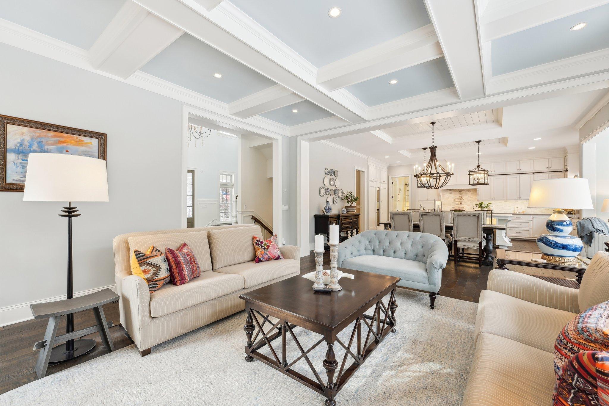 9-web-or-mls-Willow Ln-009.jpg