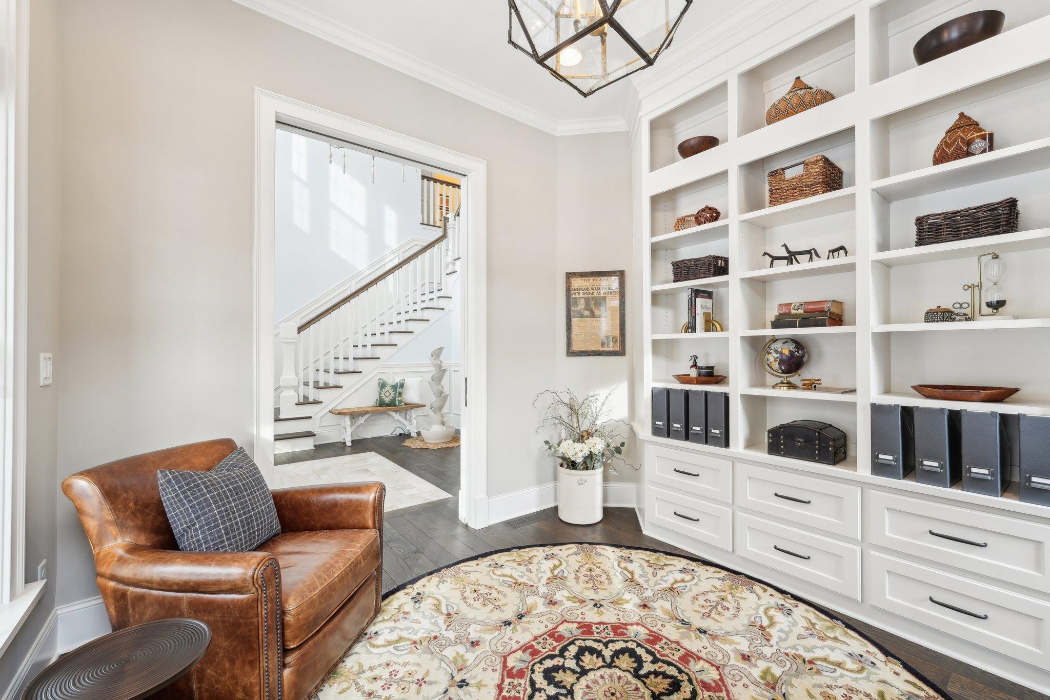 24-web-or-mls-Willow Ln-030.jpg