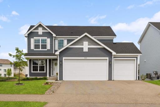 9850 Glacial Valley Road N, Woodbury, MN 55042
