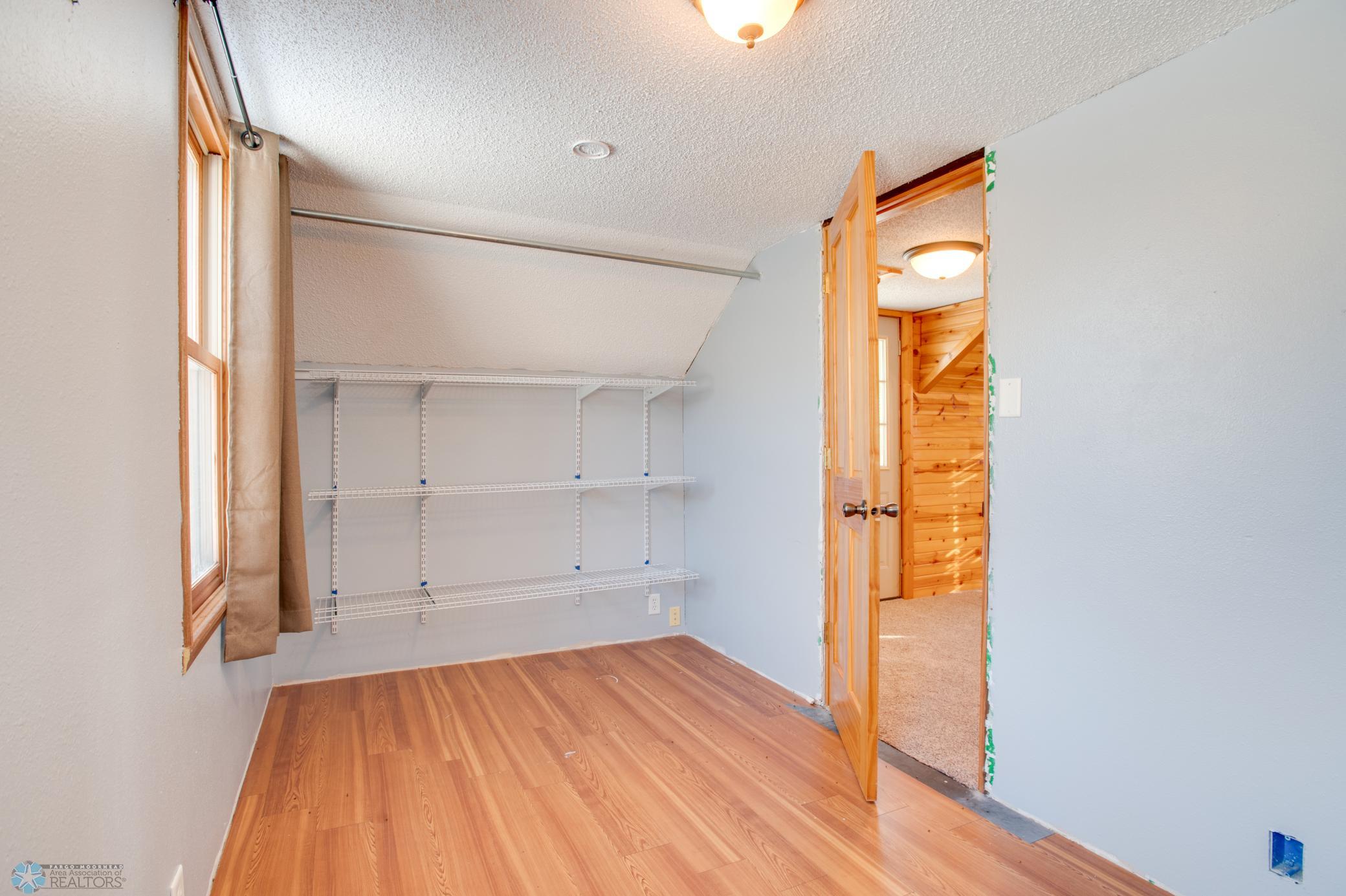 Walk-in Closet (possible 2nd bathroom)