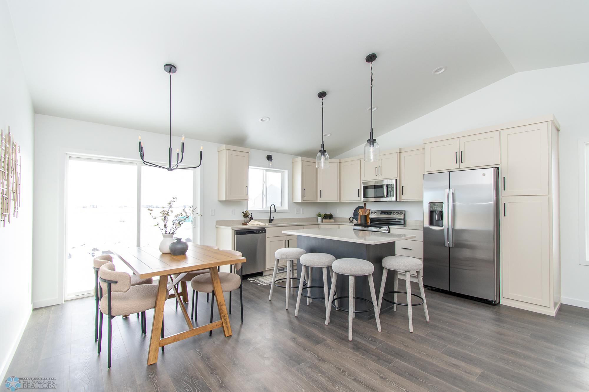 Kitchen/Dining