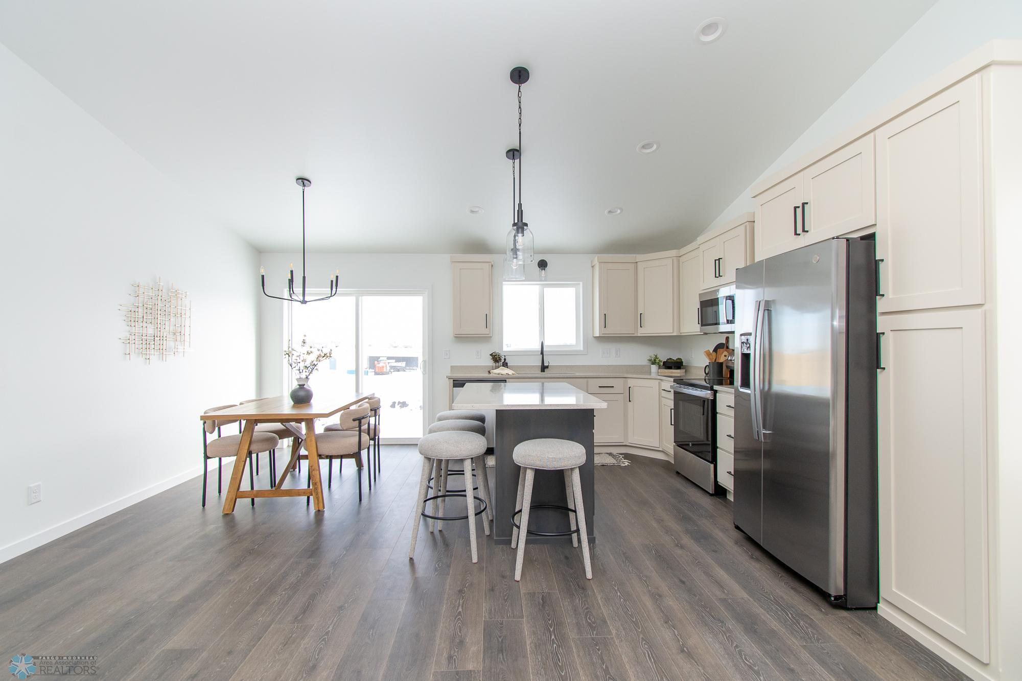 Kitchen/Dining