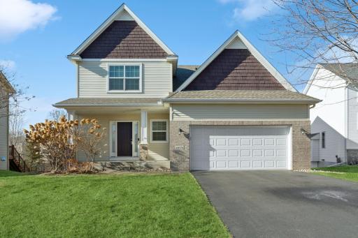 Welcome to 6674 145th Alcove in the highly desired neighborhood of Diamond Point East!
