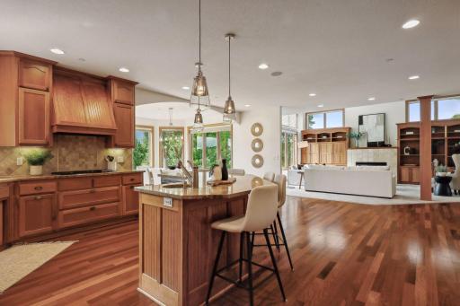 Center island breakfast bar