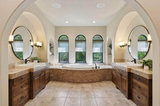 7260 Willow Creek Road, Eden Prairie, MN 55344