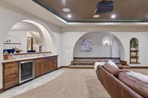 7260 Willow Creek Road, Eden Prairie, MN 55344