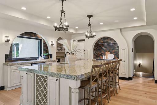 7260 Willow Creek Road, Eden Prairie, MN 55344