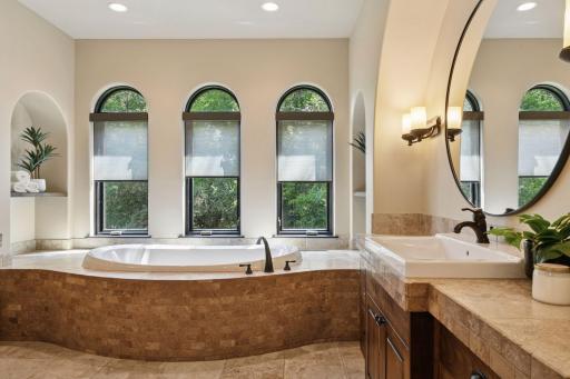 7260 Willow Creek Road, Eden Prairie, MN 55344