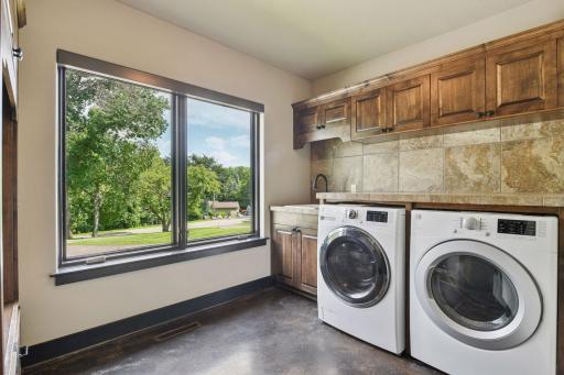 7260 Willow Creek Road, Eden Prairie, MN 55344