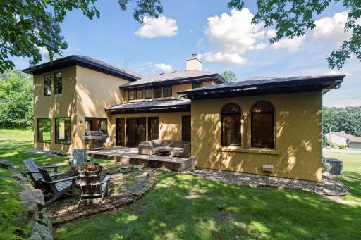 7260 Willow Creek Road, Eden Prairie, MN 55344