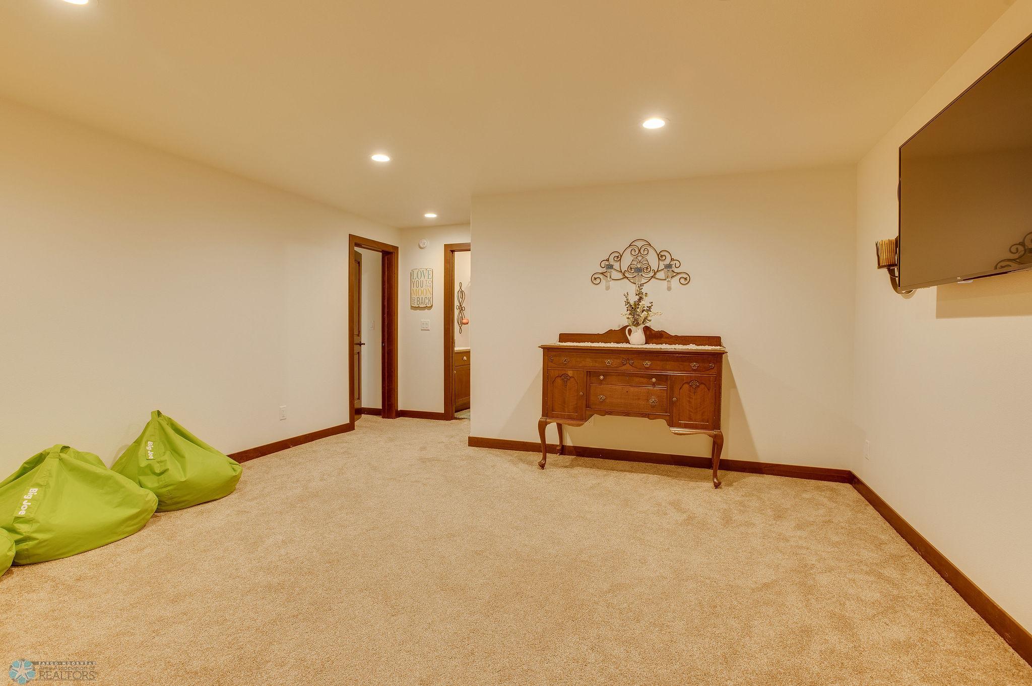 LL spare family room