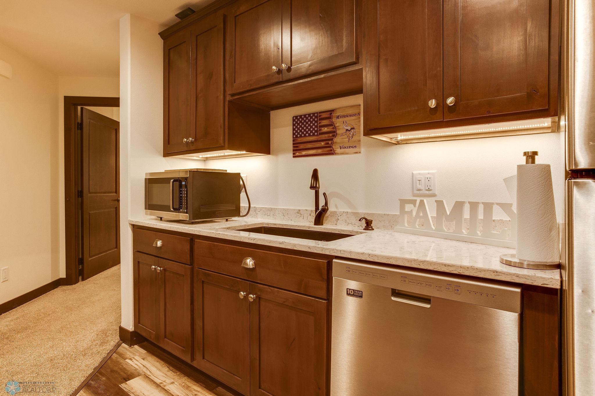 LL bar/kitchen