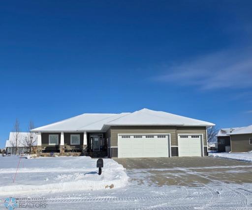 831 SUNSET Drive, Mapleton, ND 58059