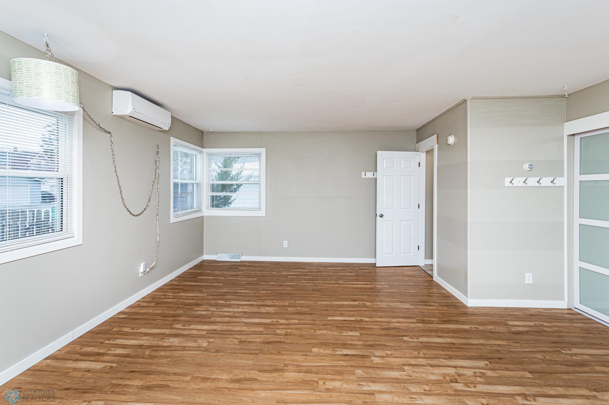 Efficiency Apartment with Mini Split Air