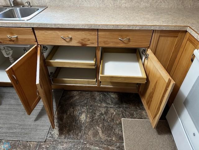Kitchen Pull Out Cabinet Shelves