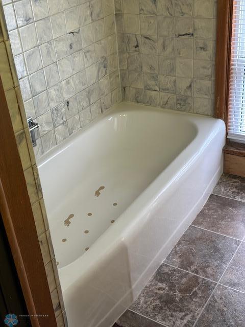 Full Bathroom Upstairs