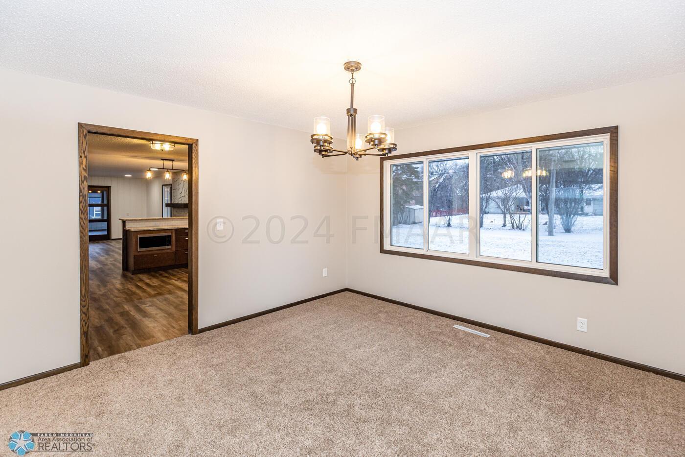 Dining Room.jpg