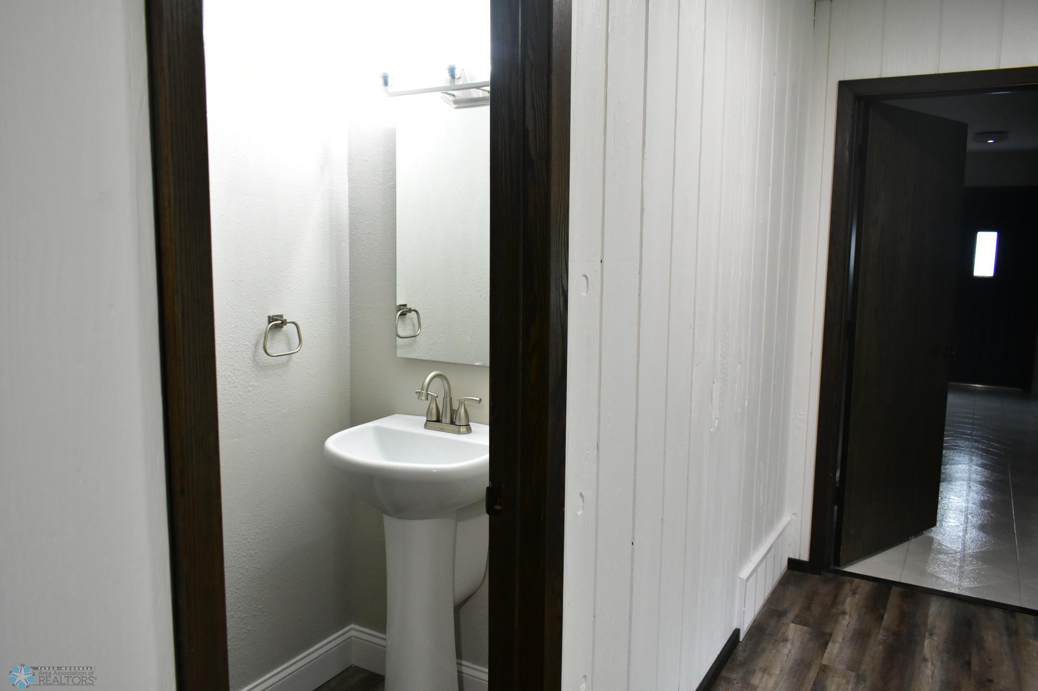Main Floor 1/2 bath