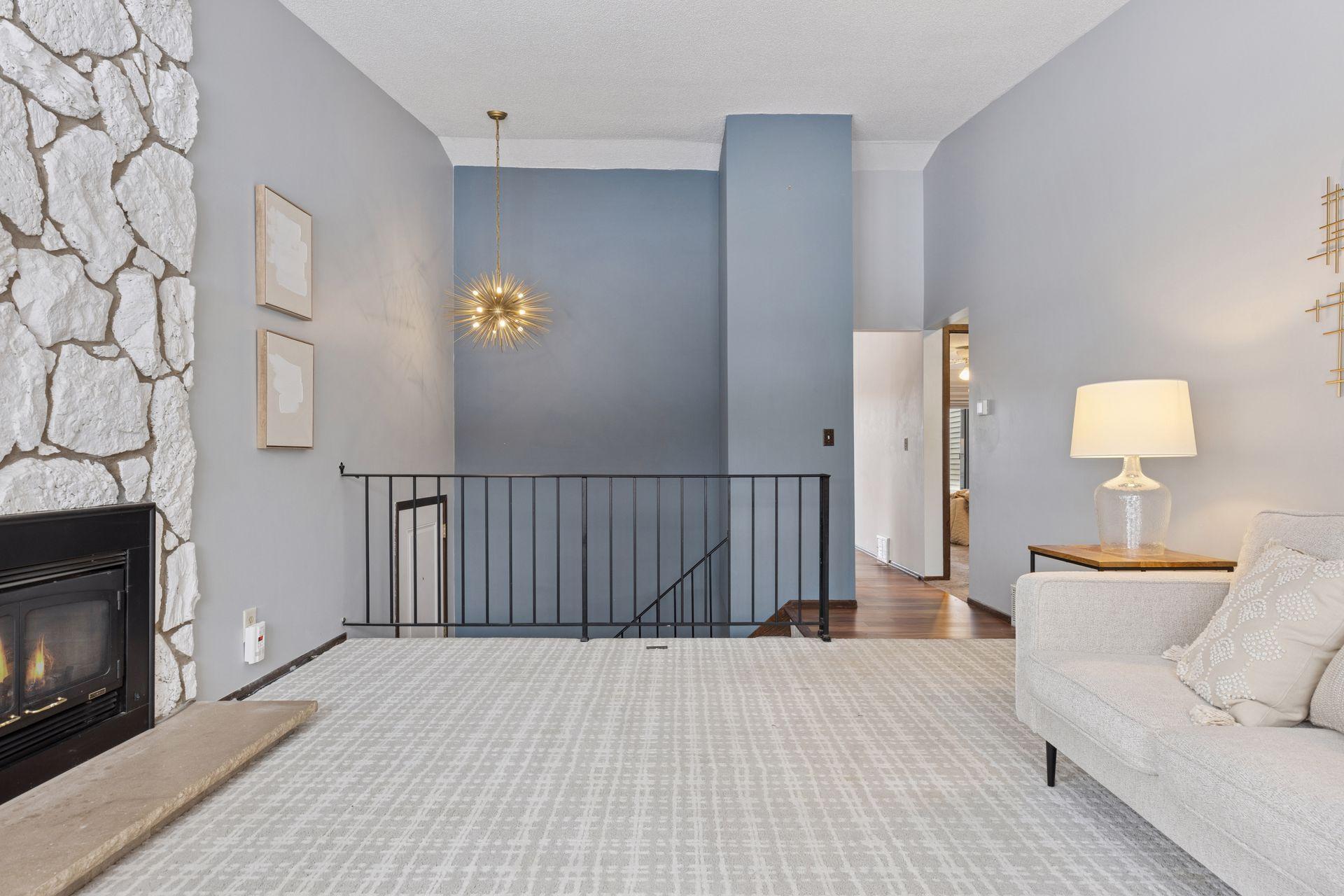 Nice separation of the front entry, upper and lower level...