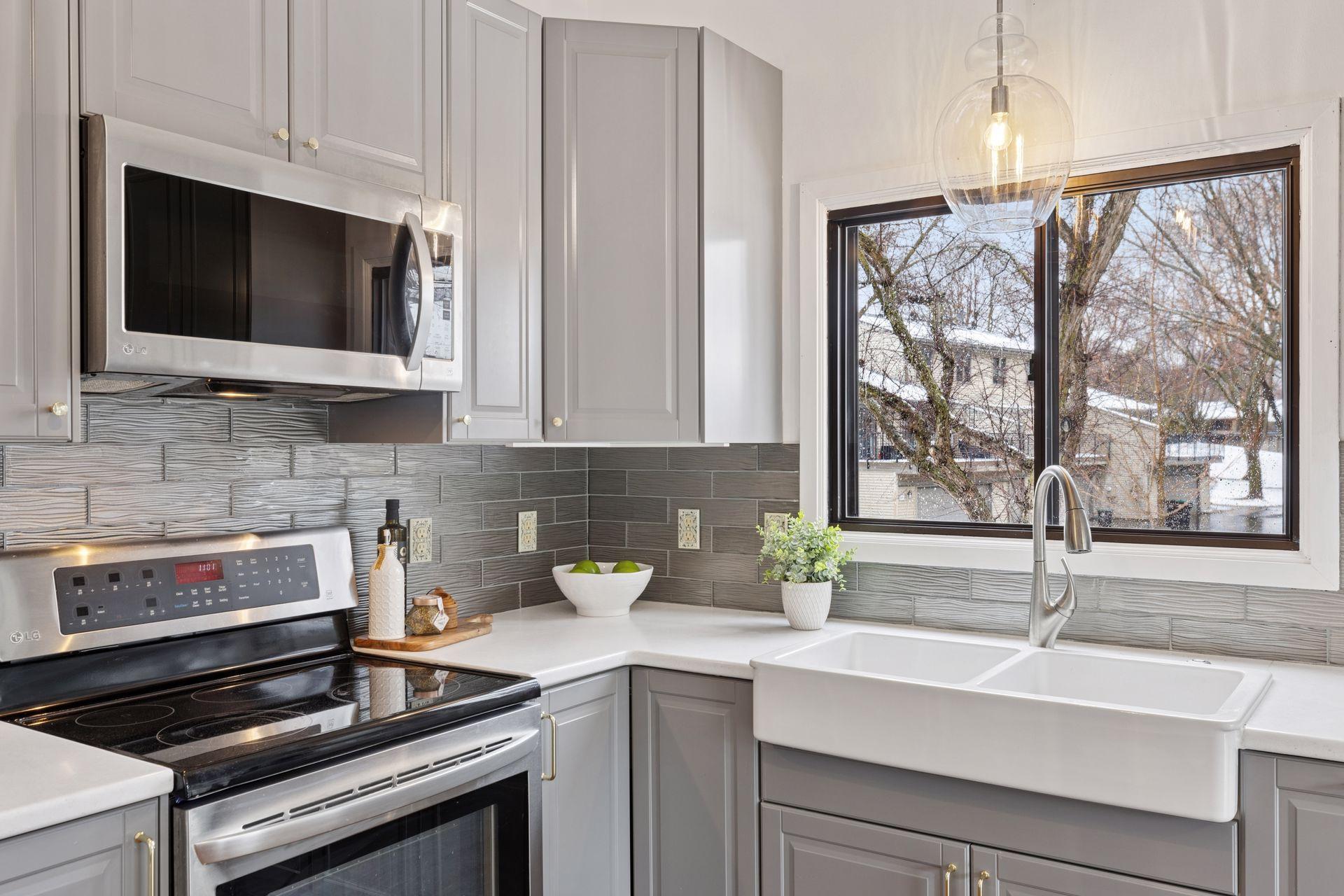 Plenty of working counterspace in this kitchen