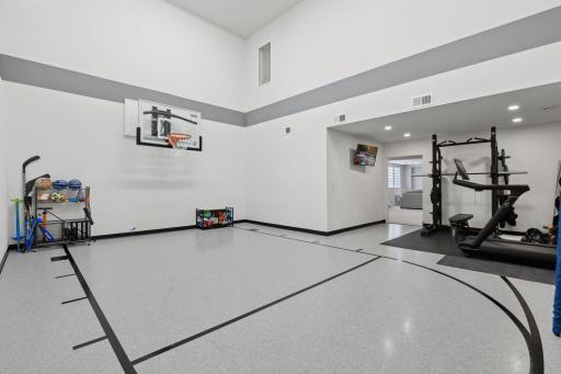 16400 62nd Place N, Maple Grove, MN 55311