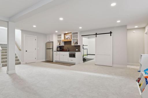 16400 62nd Place N, Maple Grove, MN 55311