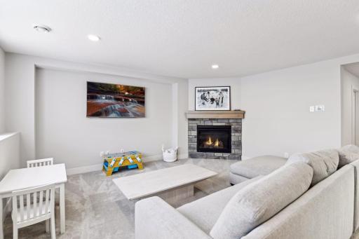 16400 62nd Place N, Maple Grove, MN 55311