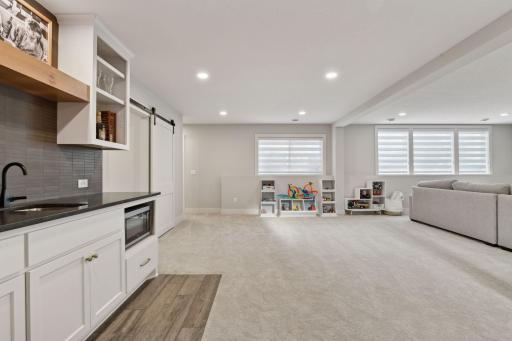 16400 62nd Place N, Maple Grove, MN 55311