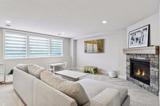 16400 62nd Place N, Maple Grove, MN 55311