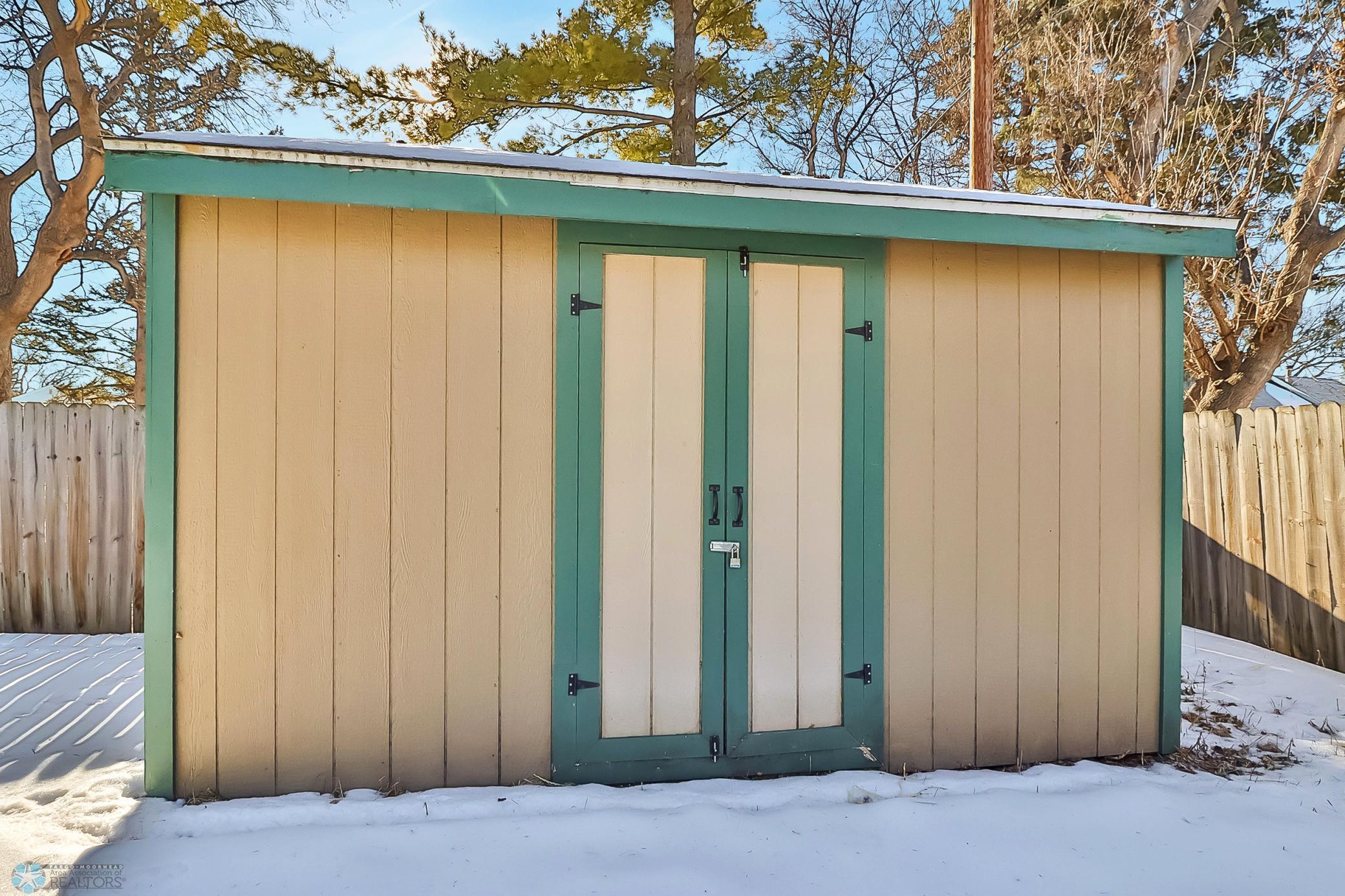 Backyard_shed1_1.jpg