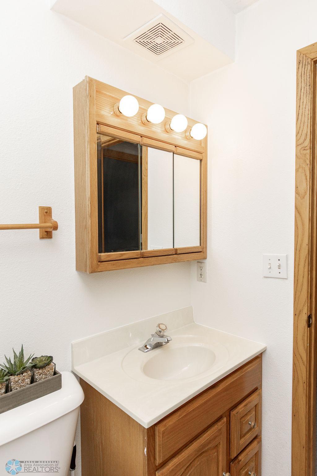 Bathroom 2- Full Bath