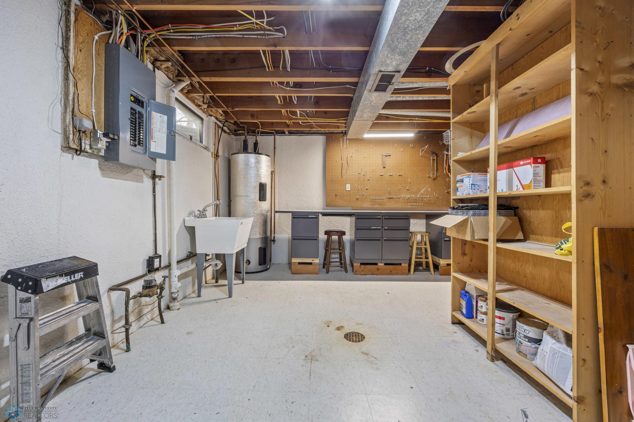 Utility room/workshop