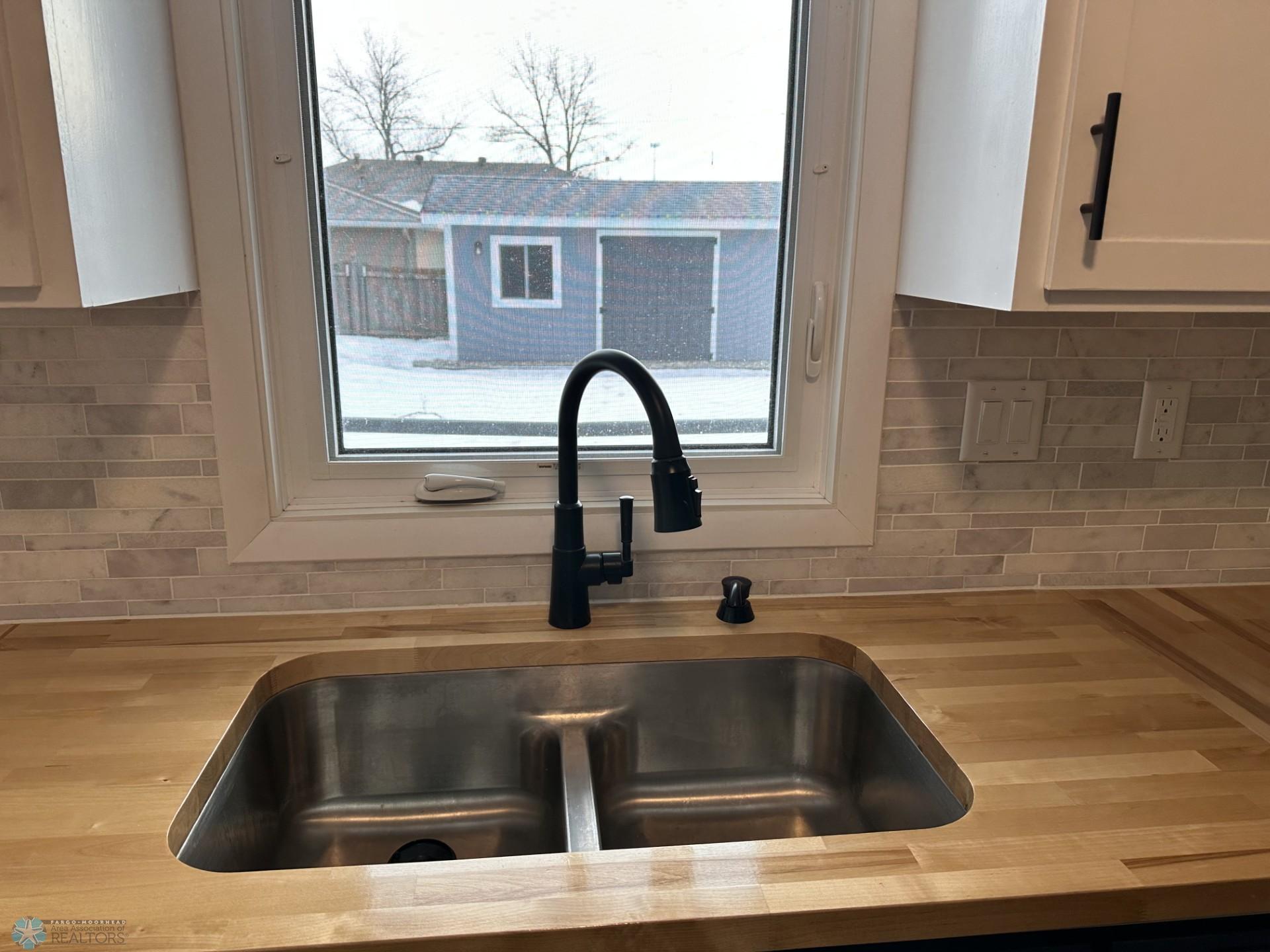 Tile backsplash.jpg